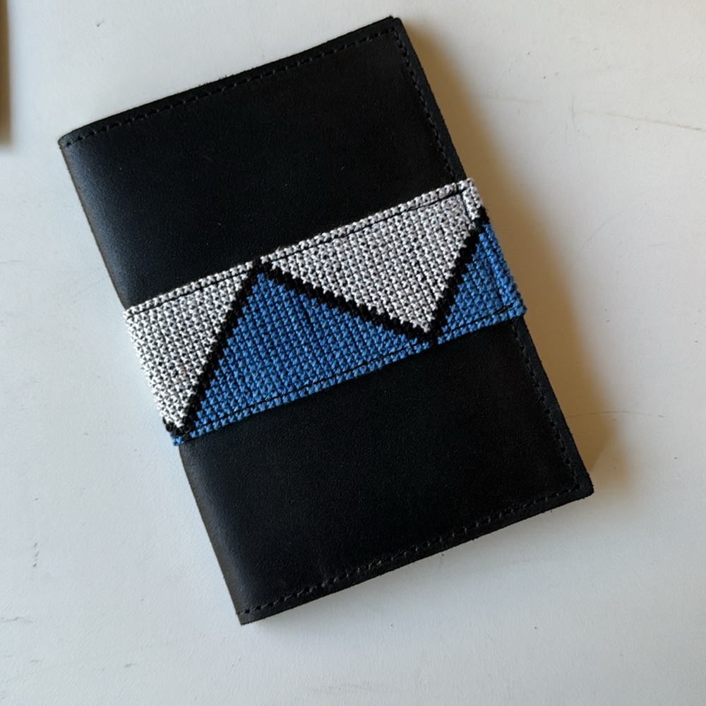 Palestinian embroidery passport wallet and cover - Picture 5 of 5